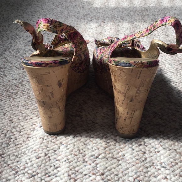 Floral Madden Girl Wedges - Picture 3 of 3
